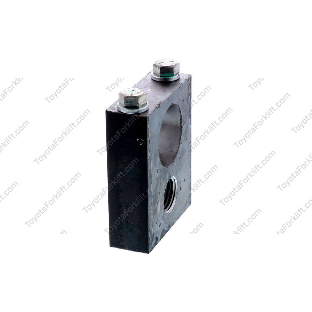 Rear Axle Bracket | Part # 51204-26600-71 | Toyota Forklift