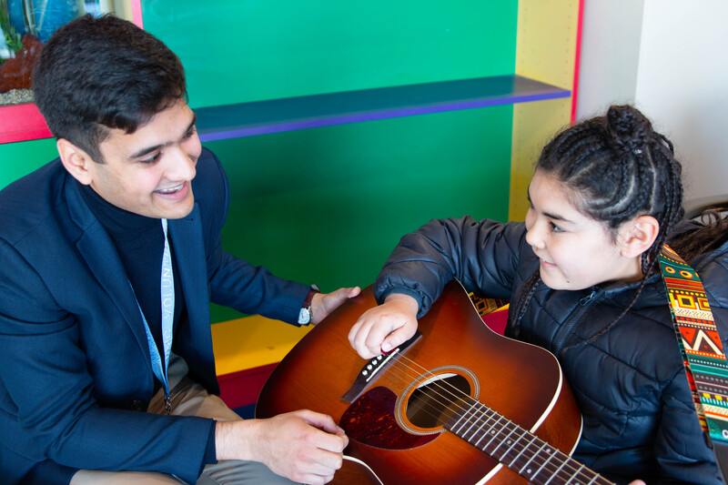 volunteer_music_3 volunteer services music program - pediatrics yawkey lobby